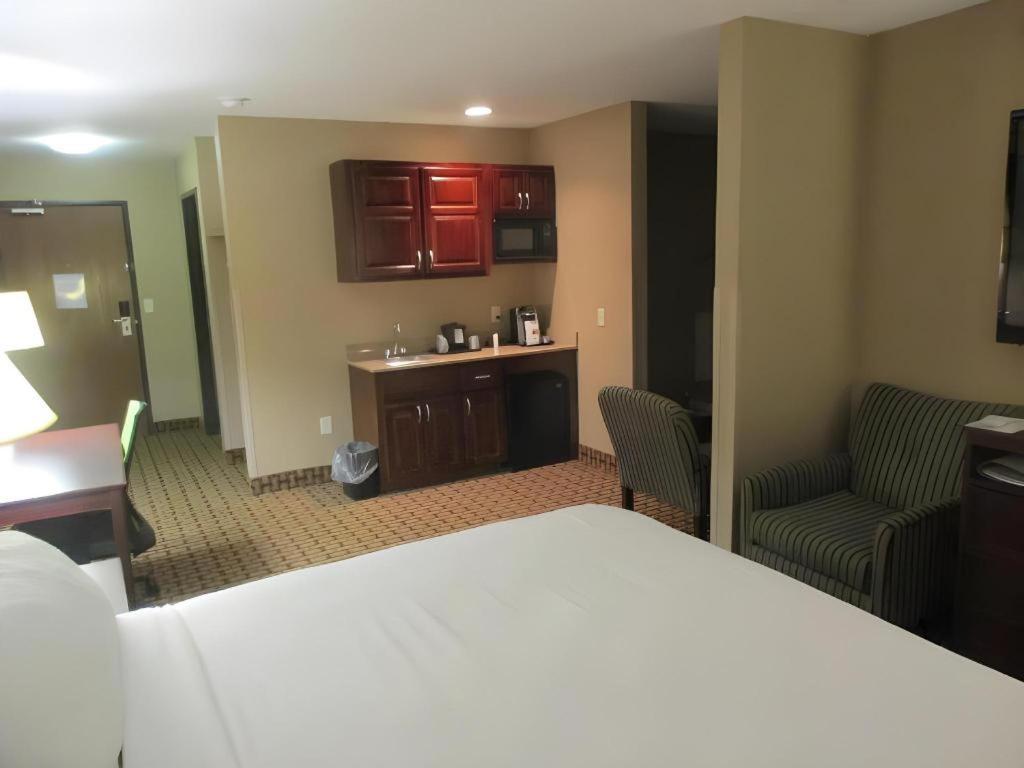 Holiday Inn Express O'Neill By Ihg Dış mekan fotoğraf