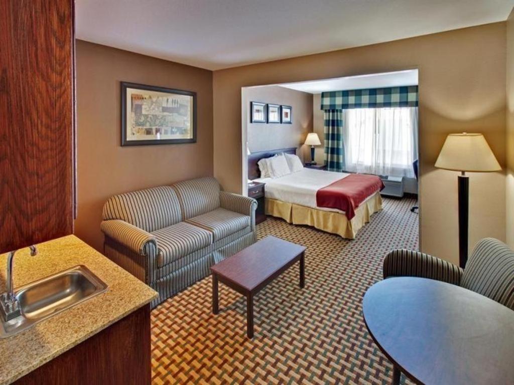 Holiday Inn Express O'Neill By Ihg Dış mekan fotoğraf