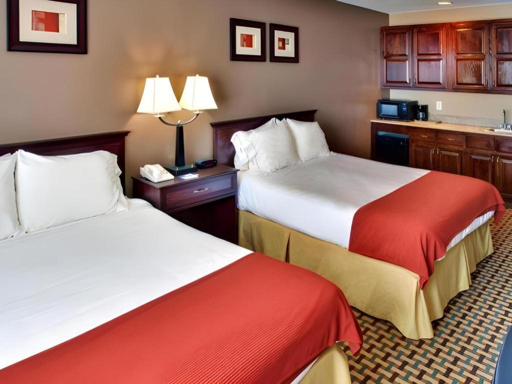 Holiday Inn Express O'Neill By Ihg Dış mekan fotoğraf