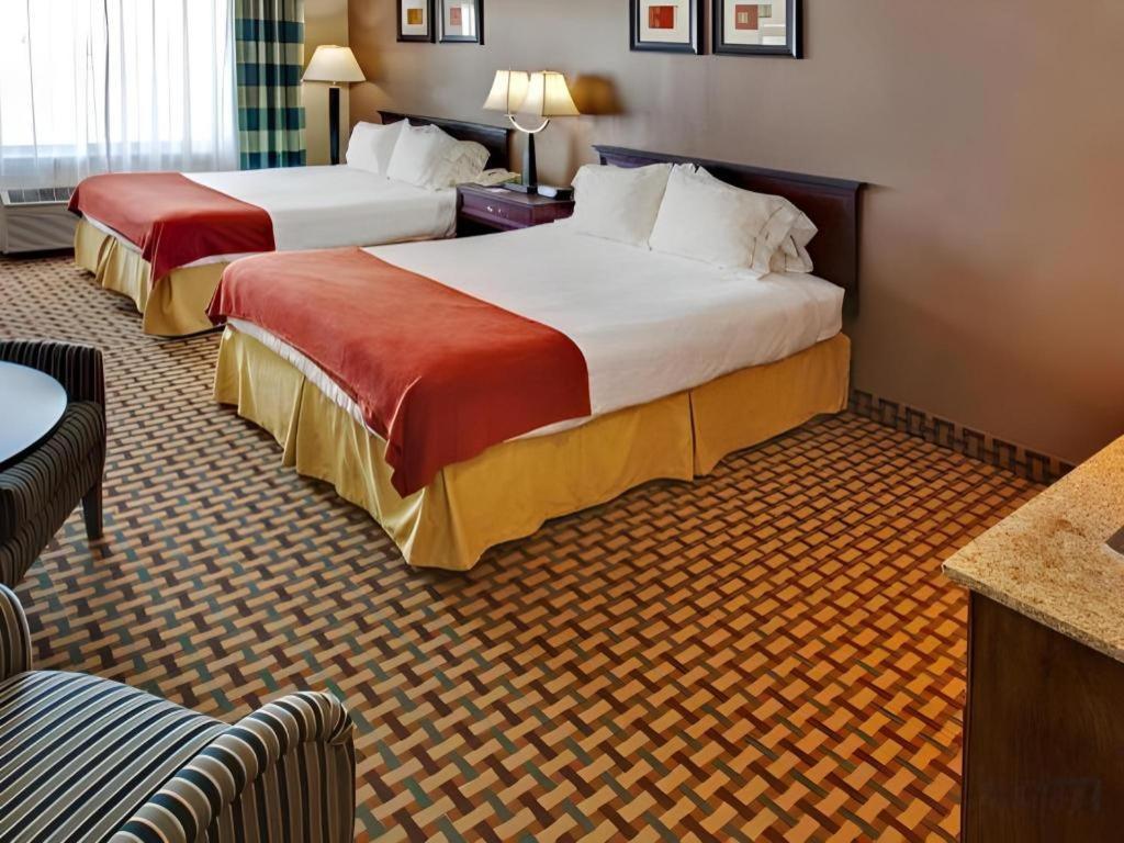 Holiday Inn Express O'Neill By Ihg Dış mekan fotoğraf